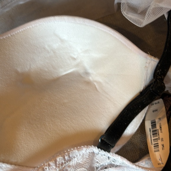 Victorias Secret Bra ✨ - Picture 5 of 8